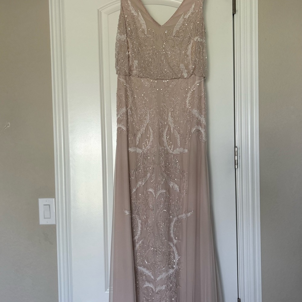 Adrianna Papell - Picture 8 of 14